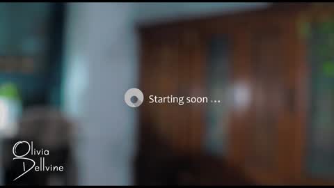 Snapshot of oliviadellvine chatting on 12.14.24 Olivia online show from 12.14.24