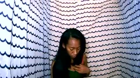 oliviah27 online show from 10.22.25