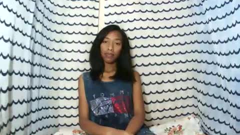 oliviah27 online show from 11.14.25