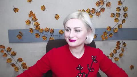 Snapshot of oliviahorst chatting on 12.14.24 OliviaHorst online show from 12.14.24