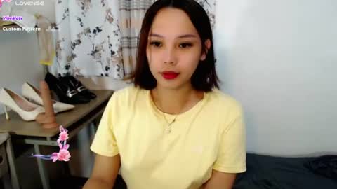 Snapshot of oliviahutton chatting on 07.29.26 oliviahutton online show from 07.29.26