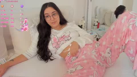 Olivia online show from 04.09.26