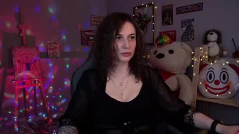 Snapshot of oliviamcclean chatting on 05.28.26 Liv online show from 05.28.26