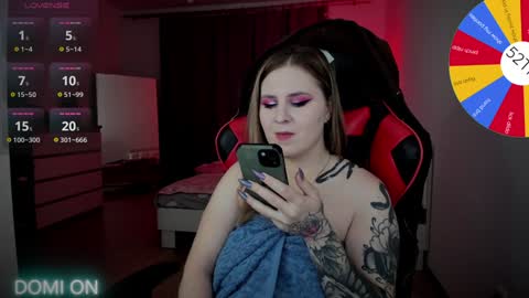 Snapshot of oliviamunk chatting on 12.30.24 . online show from 12.30.24