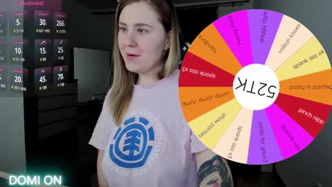 Snapshot of oliviamunk chatting on 01.18.25 . online show from 01.18.25