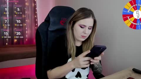 Snapshot of oliviamunk chatting on 02.09.25 . online show from 02.09.25