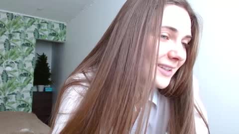 Olivia online show from 01.04.25