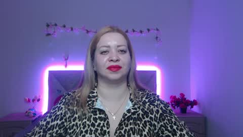 Snapshot of oliviaverr chatting on 04.10.26 Oliviaverr online show from 04.10.26