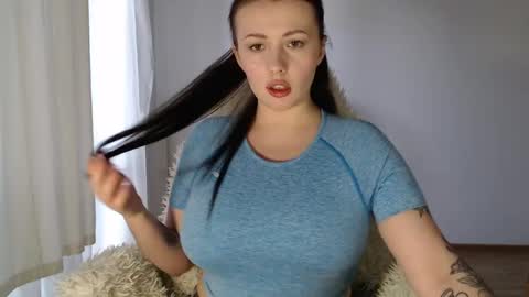 ollie_jamess online show from 01.30.25