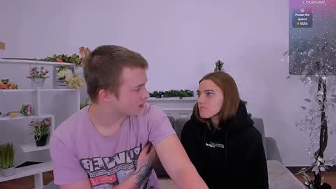 Snapshot of ollistiw chatting on 12.08.24 Olli and Stiw online show from 12.08.24