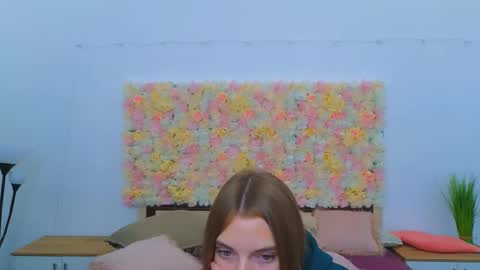 Snapshot of ollistiw chatting on 09.09.25 Olli and Stiw online show from 09.09.25