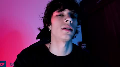 Snapshot of olliver___y chatting on 02.03.25 online show from 02.03.25