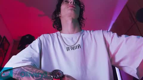 Snapshot of olliver___y chatting on 10.05.25 online show from 10.05.25