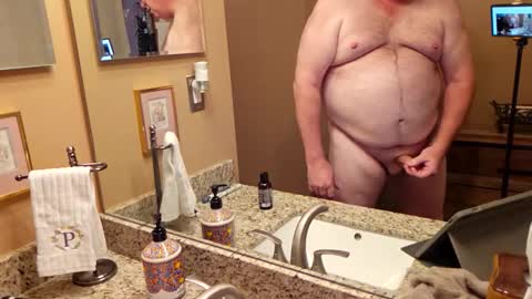 Snapshot of olmantinydick chatting on 03.01.26 olmantinydick online show from 03.01.26