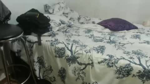 OlySantos online show from 01.08.25