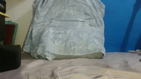 OlySantos online show from 03.11.25