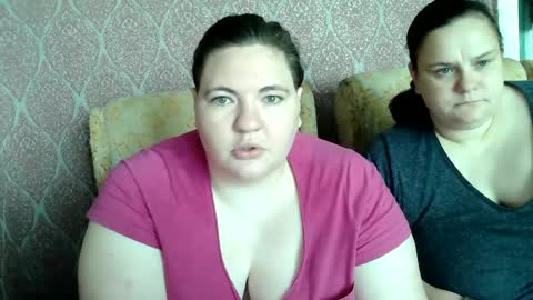 OlyaAndNetty online show from 06.17.26