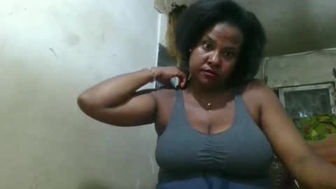 olyvienne90 online show from 11.25.25