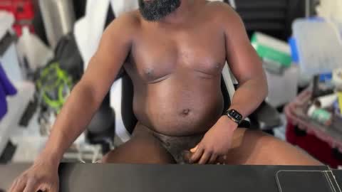 Snapshot of omarrblaque chatting on 11.25.25 omarrblaque online show from 11.25.25