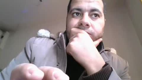 Snapshot of omranaboumigana chatting on 12.26.24 strong man online show from 12.26.24