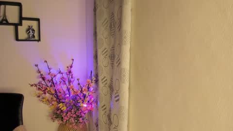 Violette online show from 01.05.25