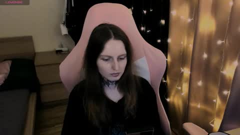 Snapshot of on_yxxx chatting on 10.29.25 on_yxxx online show from 10.29.25