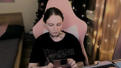 on_yxxx online show from 12.19.25