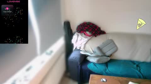 ona nisme online show from 12.20.25