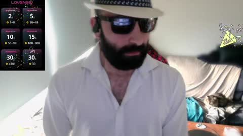 Snapshot of ona_nisme chatting on 04.30.26 ona nisme online show from 04.30.26