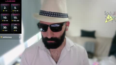 Snapshot of ona_nisme chatting on 05.14.26 ona nisme online show from 05.14.26
