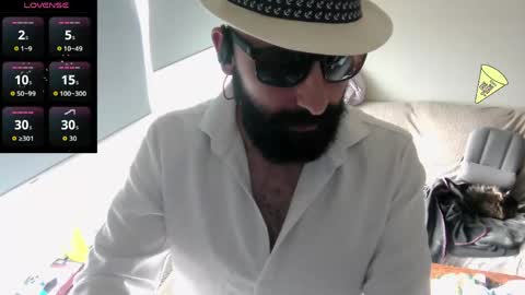 Snapshot of ona_nisme chatting on 06.01.26 ona nisme online show from 06.01.26