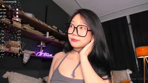 Snapshot of one_1ove chatting on 02.16.25 Ana online show from 02.16.25