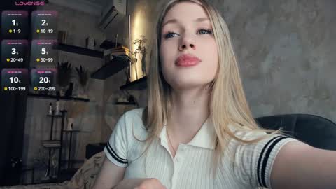 Snapshot of one_1ove chatting on 11.26.25 Ana online show from 11.26.25