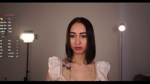 Mia online show from 05.19.26