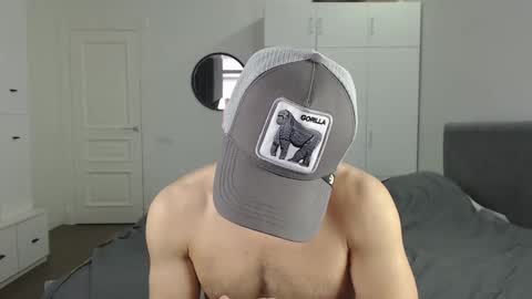 onebestlover online show from 02.28.25