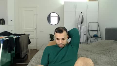 Snapshot of onebestlover chatting on 01.17.26 onebestlover online show from 01.17.26