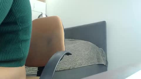 Snapshot of onebestlover chatting on 01.18.26 onebestlover online show from 01.18.26