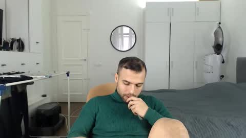 Snapshot of onebestlover chatting on 02.18.26 onebestlover online show from 02.18.26