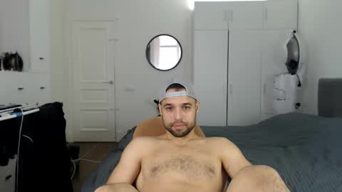 Snapshot of onebestlover chatting on 02.28.26 onebestlover online show from 02.28.26