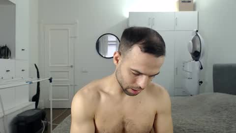 Snapshot of onebestlover chatting on 03.04.26 onebestlover online show from 03.04.26