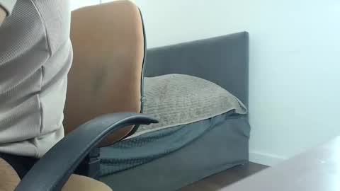 Snapshot of onebestlover chatting on 03.28.26 onebestlover online show from 03.28.26