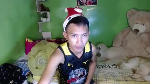 Snapshot of onebigloadxxx chatting on 12.11.24 Wyn Will serve you and be your slave online show from 12.11.24