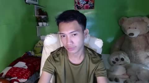 Snapshot of onebigloadxxx chatting on 12.14.24 Wyn Will serve you and be your slave online show from 12.14.24