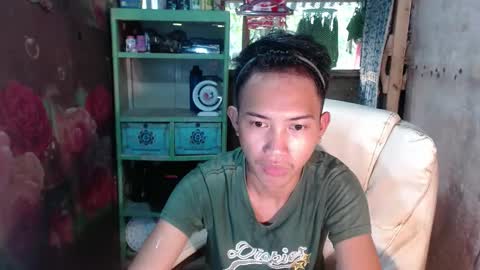 Snapshot of onebigloadxxx chatting on 12.31.24 Wyn Will serve you and be your slave online show from 12.31.24