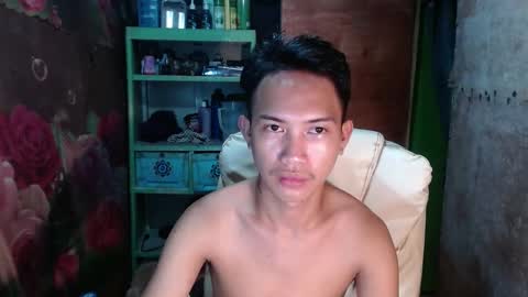 Snapshot of onebigloadxxx chatting on 01.03.25 Wyn Will serve you and be your slave online show from 01.03.25