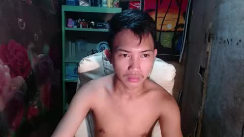 Snapshot of onebigloadxxx chatting on 01.08.25 Wyn Will serve you and be your slave online show from 01.08.25