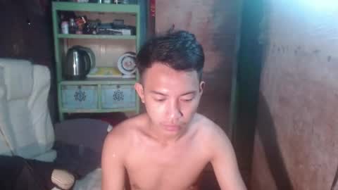 Snapshot of onebigloadxxx chatting on 01.20.25 Wyn Will serve you and be your slave online show from 01.20.25