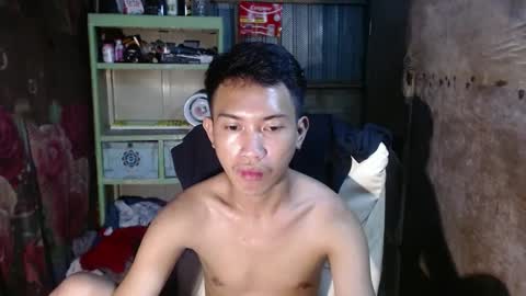 Snapshot of onebigloadxxx chatting on 01.22.25 Wyn Will serve you and be your slave online show from 01.22.25