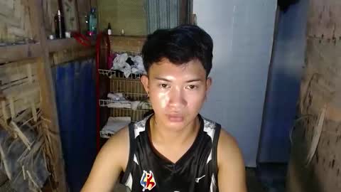 Snapshot of onebigloadxxx chatting on 09.23.25 Wyn Will serve you and be your slave online show from 09.23.25