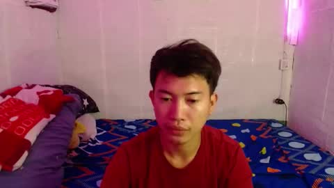 Snapshot of onebigloadxxx chatting on 09.30.25 Wyn Will serve you and be your slave online show from 09.30.25